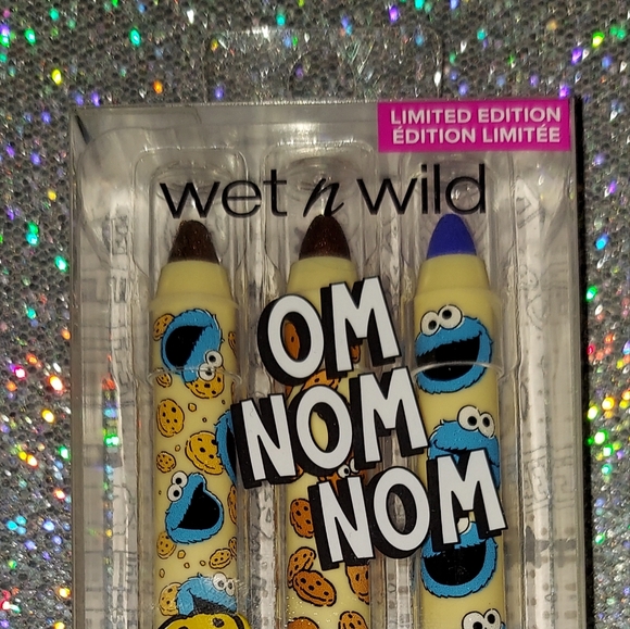 Wet n Wild COOKIE MONSTER 3 pc Makeup Sticks Sesame Street-NEW - Picture 5 of 5